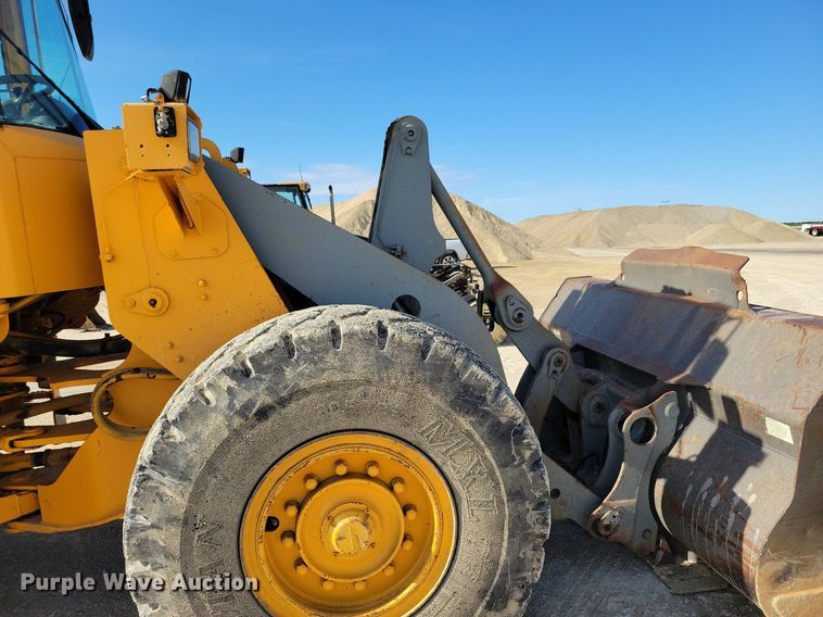 image for item DR4294 2002 Volvo L90D wheel loader