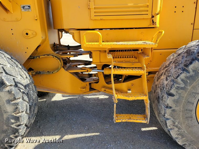 image for item DR4294 2002 Volvo L90D wheel loader