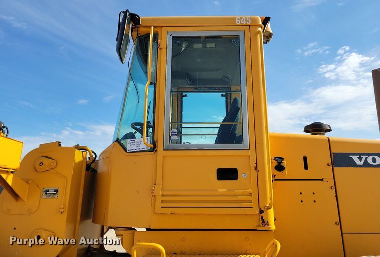 image for item DR4294 2002 Volvo L90D wheel loader