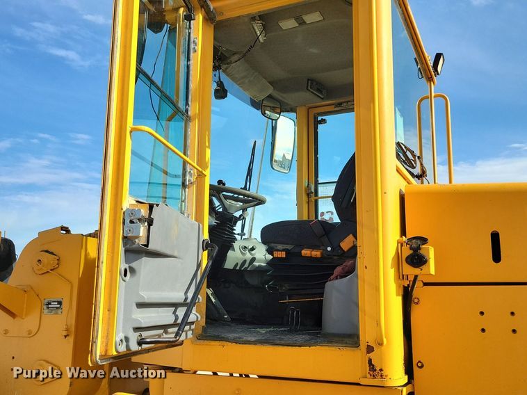 image for item DR4294 2002 Volvo L90D wheel loader