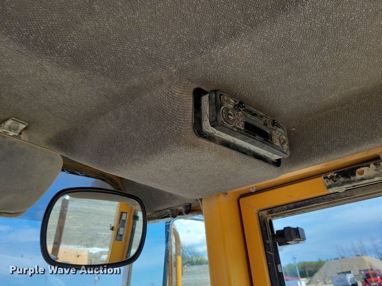 image for item DR4294 2002 Volvo L90D wheel loader