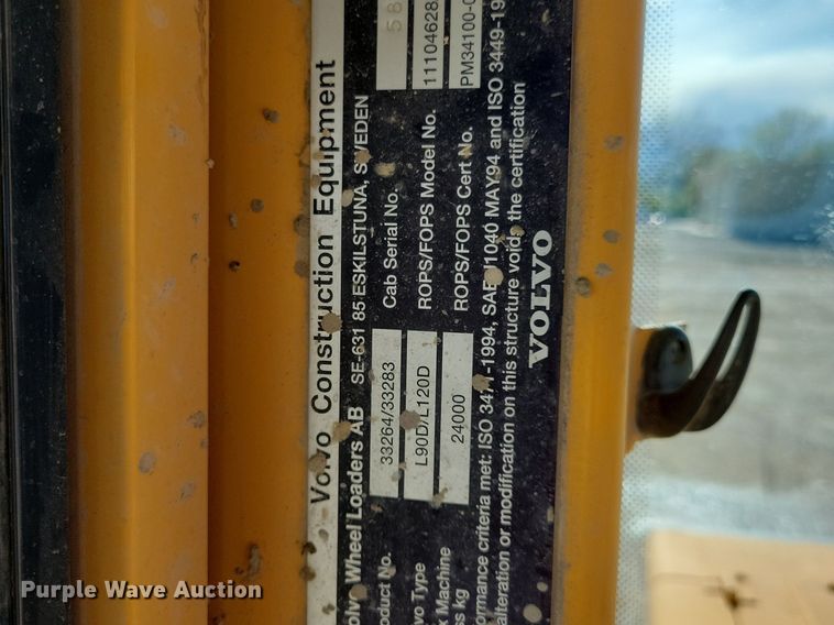 image for item DR4294 2002 Volvo L90D wheel loader