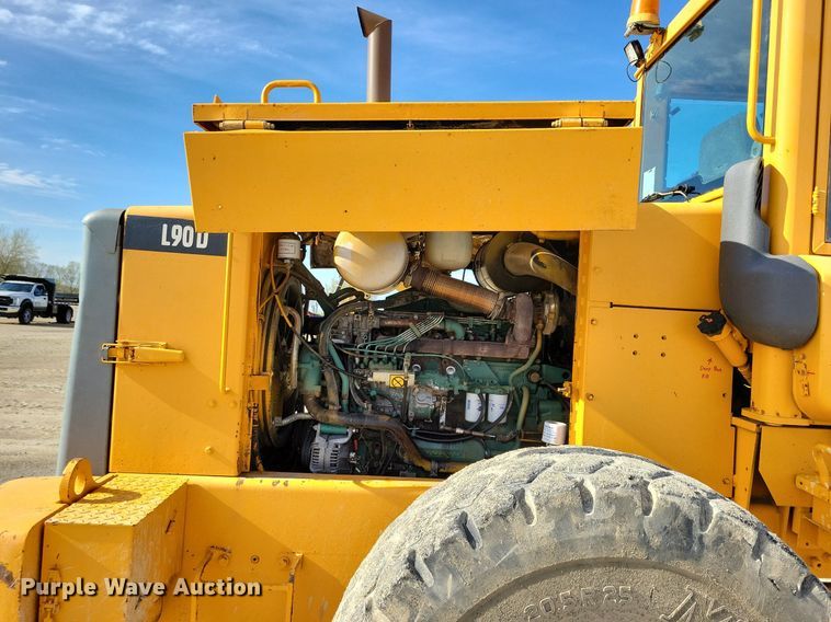 image for item DR4294 2002 Volvo L90D wheel loader
