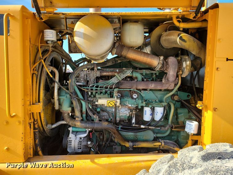 image for item DR4294 2002 Volvo L90D wheel loader