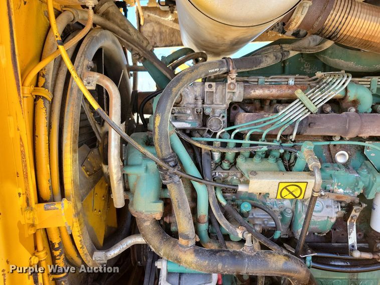 image for item DR4294 2002 Volvo L90D wheel loader