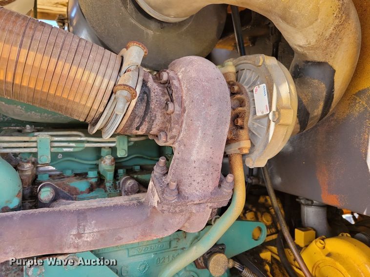 image for item DR4294 2002 Volvo L90D wheel loader