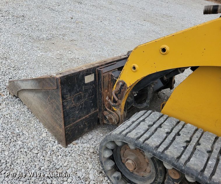 image for item DR4296 2011 Caterpillar 247B3 tracked skid steer loader