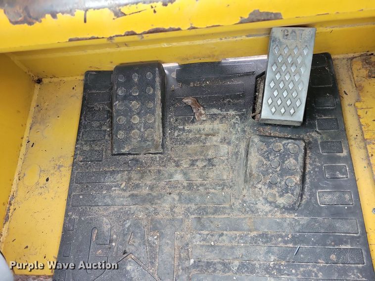 image for item DR4296 2011 Caterpillar 247B3 tracked skid steer loader