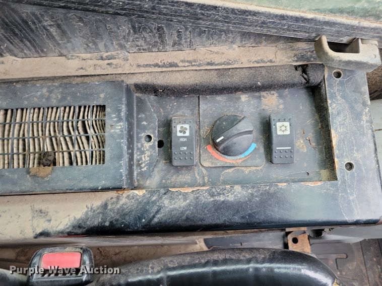 image for item DR4296 2011 Caterpillar 247B3 tracked skid steer loader