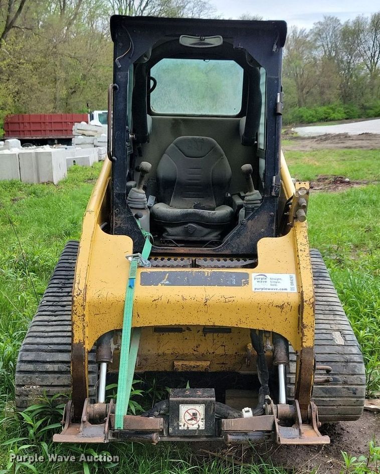 image for item DR4297 2009 Caterpillar 247B2 tracked skid steer loader