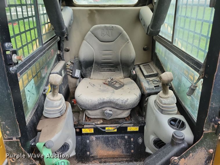 image for item DR4297 2009 Caterpillar 247B2 tracked skid steer loader