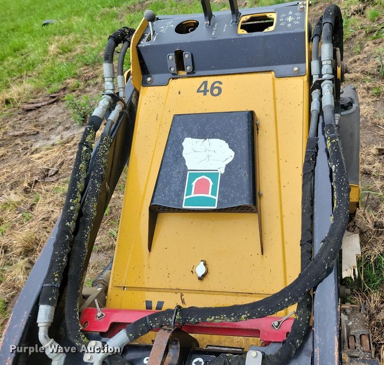 image for item DR4298 2013 Vermeer S650TX compact utility loader