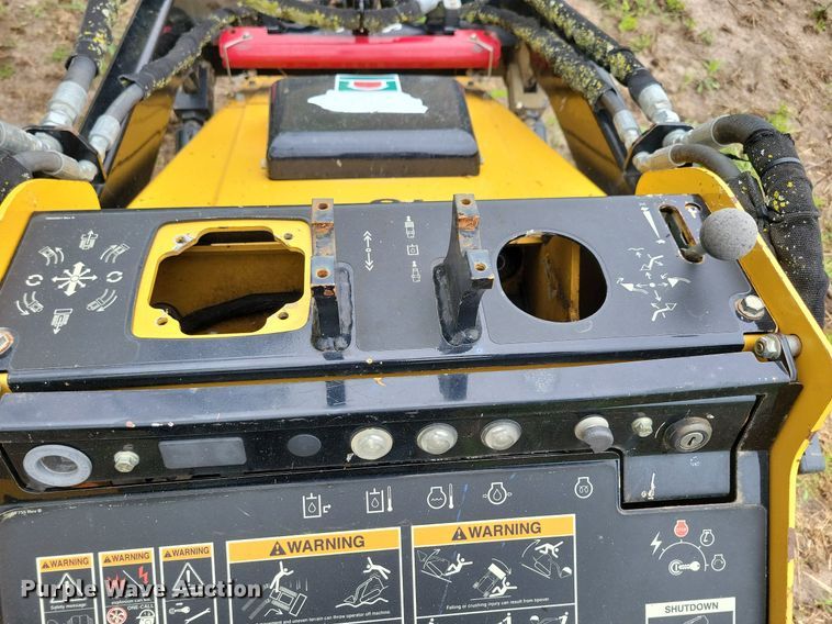 image for item DR4298 2013 Vermeer S650TX compact utility loader