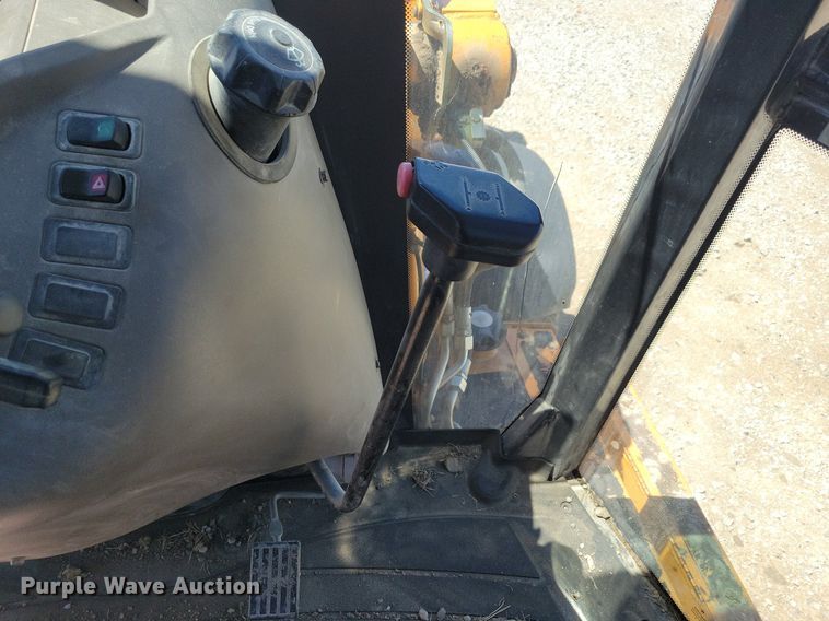 image for item DR4299 2012 Case 580 Super N backhoe