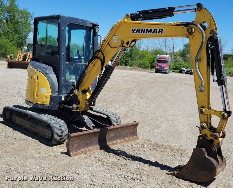 image for item DR4301 2013 Yanmar ViO35-6A mini excavator