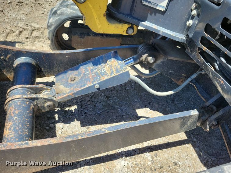 image for item DR4301 2013 Yanmar ViO35-6A mini excavator