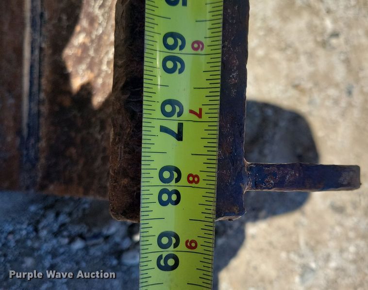 image for item DR4301 2013 Yanmar ViO35-6A mini excavator