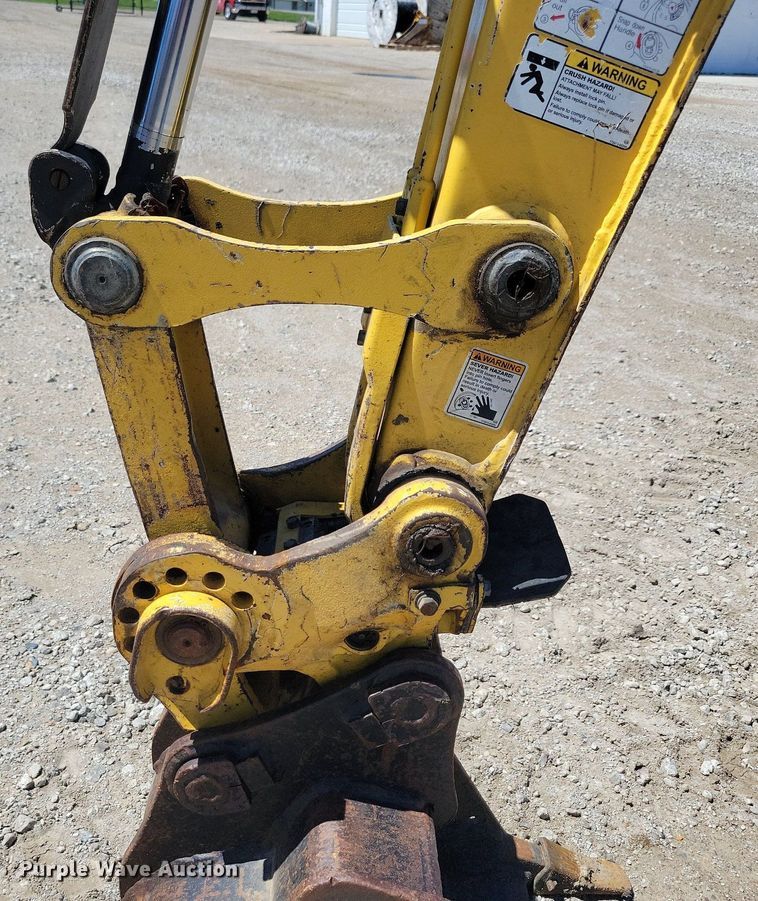 image for item DR4301 2013 Yanmar ViO35-6A mini excavator