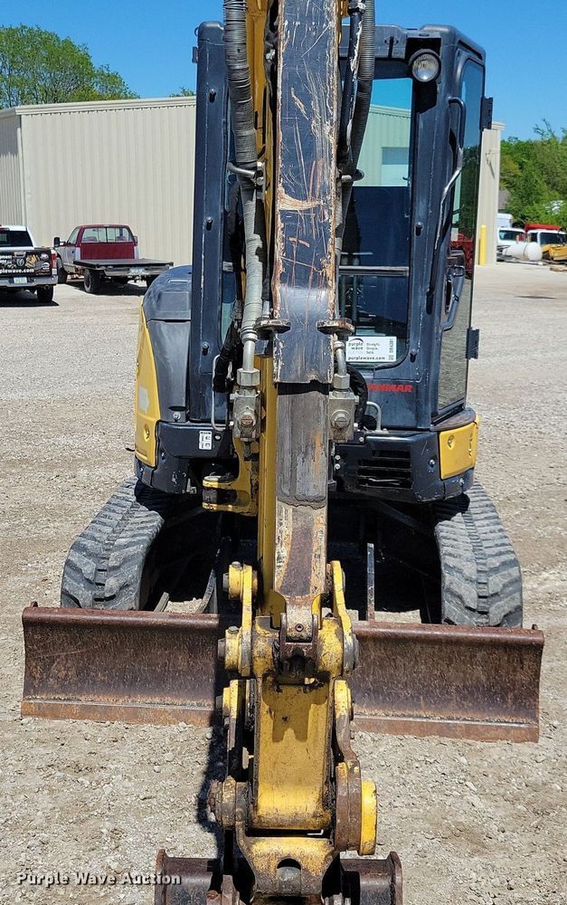image for item DR4301 2013 Yanmar ViO35-6A mini excavator