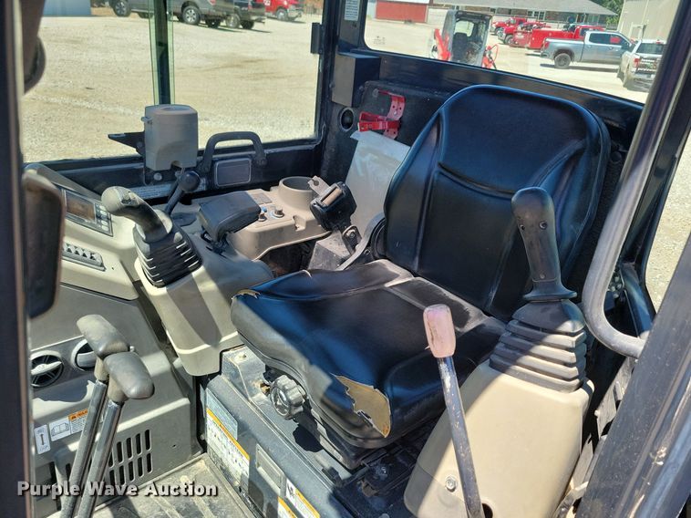 image for item DR4301 2013 Yanmar ViO35-6A mini excavator