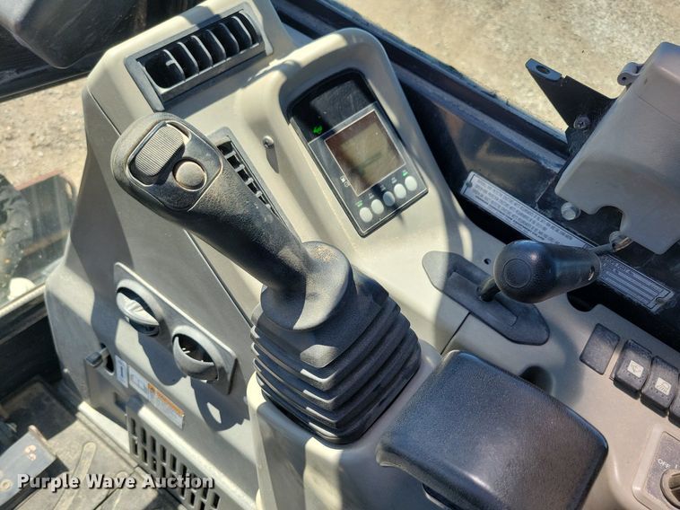 image for item DR4301 2013 Yanmar ViO35-6A mini excavator