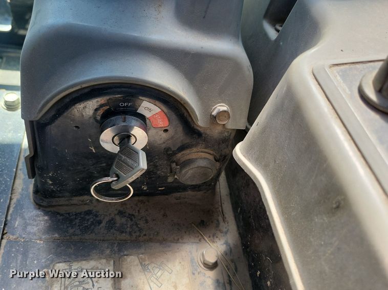 image for item DR4301 2013 Yanmar ViO35-6A mini excavator