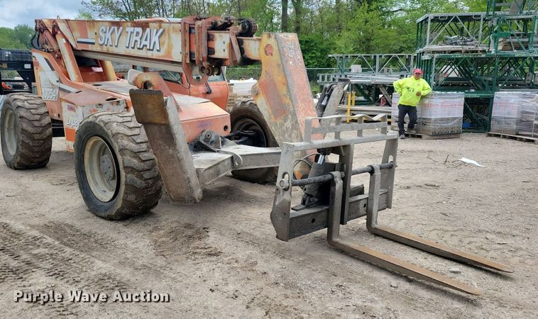 image for item DR4302 2003 SkyTrak 10054 telehandler