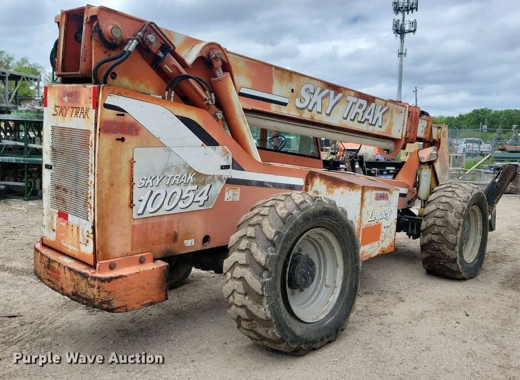 image for item DR4302 2003 SkyTrak 10054 telehandler