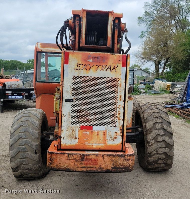 image for item DR4302 2003 SkyTrak 10054 telehandler