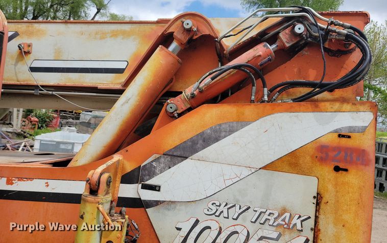 image for item DR4302 2003 SkyTrak 10054 telehandler