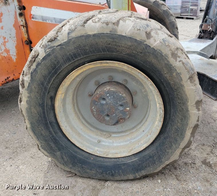 image for item DR4302 2003 SkyTrak 10054 telehandler