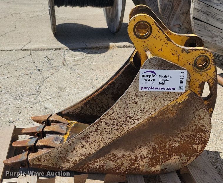 image for item DR4304 18