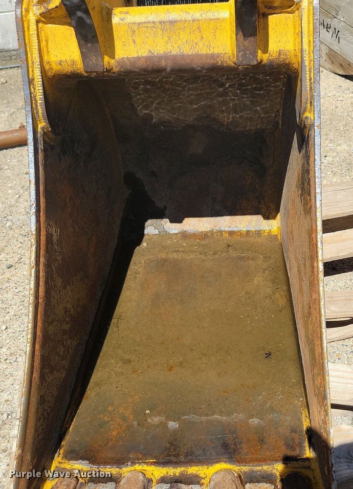 image for item DR4304 18