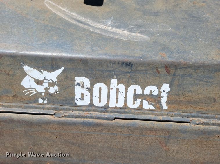 image for item DR4305 2017 Bobcat 72 skid steer rotary mower
