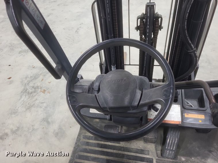 image for item DR4759 Toyota  8FGCU15 forklift