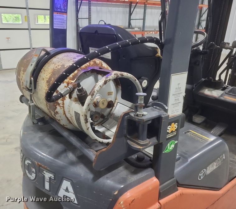 image for item DR4759 Toyota  8FGCU15 forklift