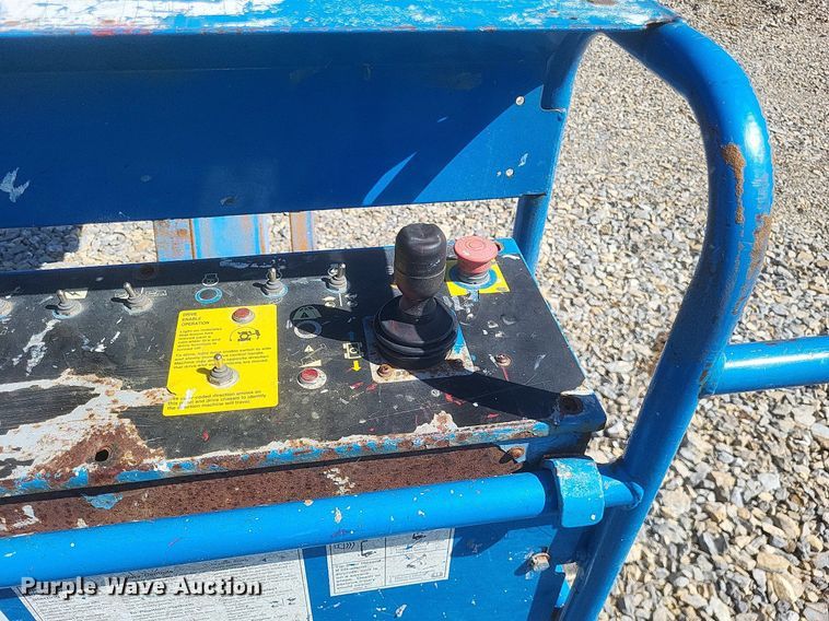 image for item DR4774 2005 Genie S-45 boom lift