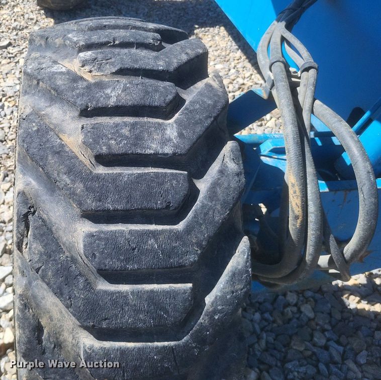 image for item DR4774 2005 Genie S-45 boom lift