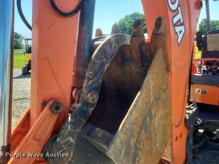 image for item DR4775 Kubota  M62 backhoe