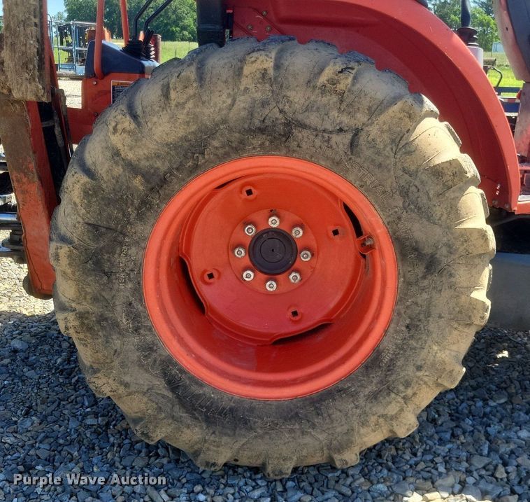 image for item DR4775 Kubota  M62 backhoe