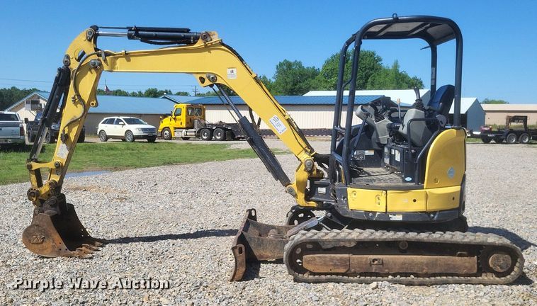 image for item DR4776 2018 Yanmar VIO35-6A mini excavator