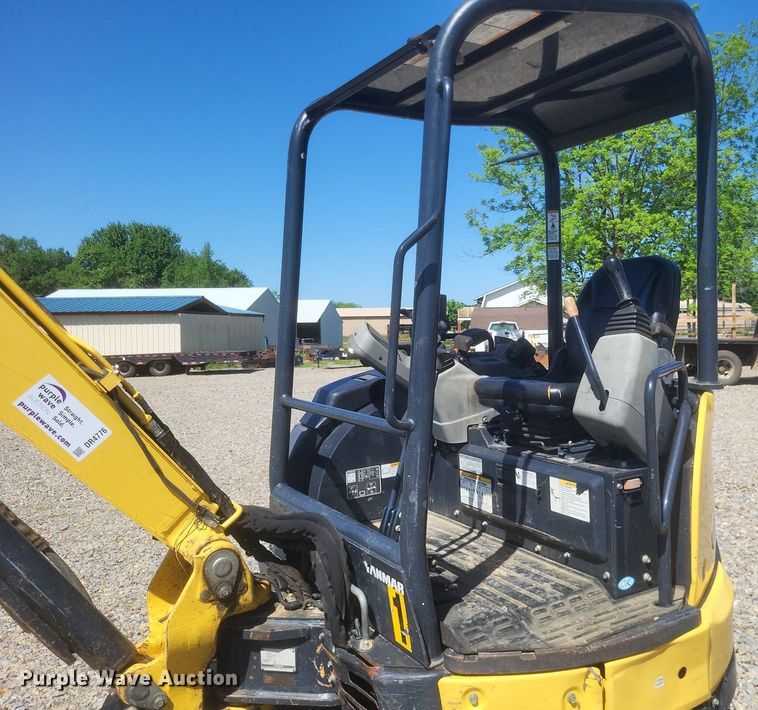 image for item DR4776 2018 Yanmar VIO35-6A mini excavator