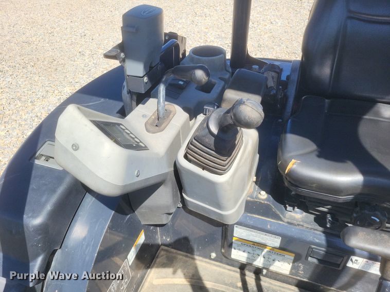 image for item DR4776 2018 Yanmar VIO35-6A mini excavator