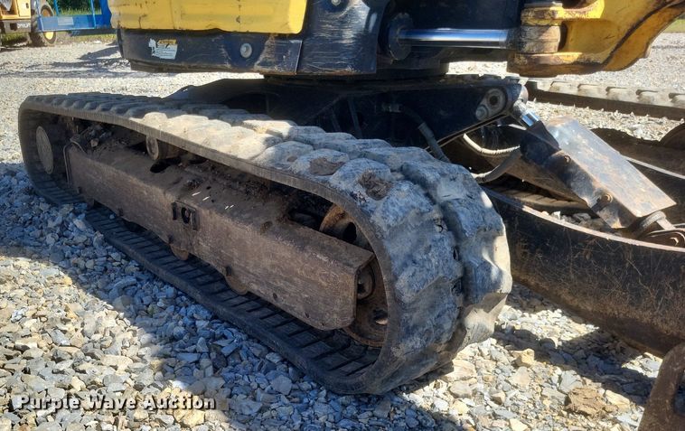 image for item DR4776 2018 Yanmar VIO35-6A mini excavator