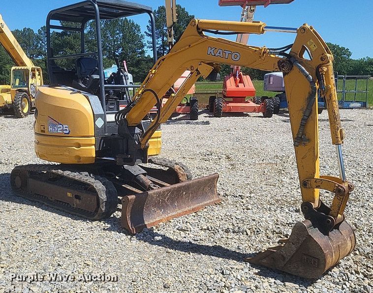 image for item DR4777 2020 Kato 25V4-F mini excavator