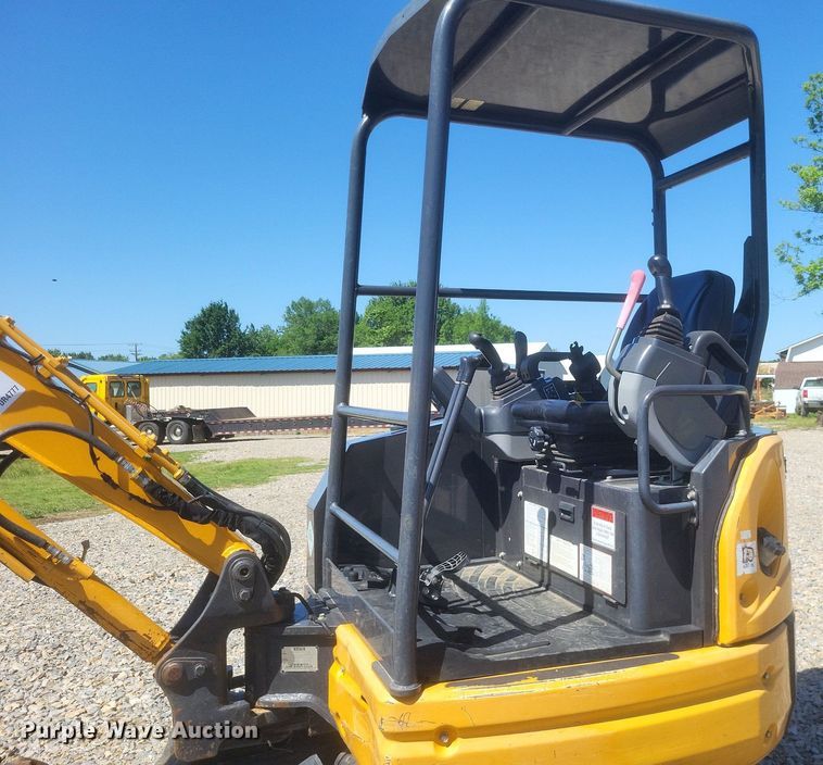 image for item DR4777 2020 Kato 25V4-F mini excavator