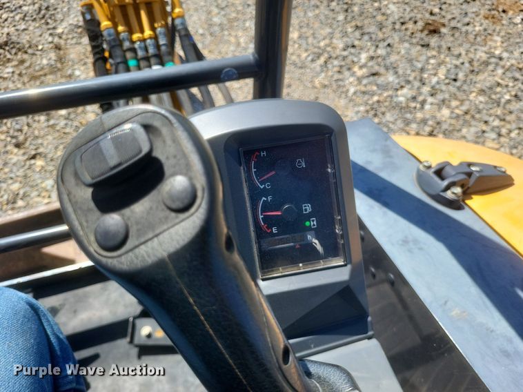 image for item DR4777 2020 Kato 25V4-F mini excavator