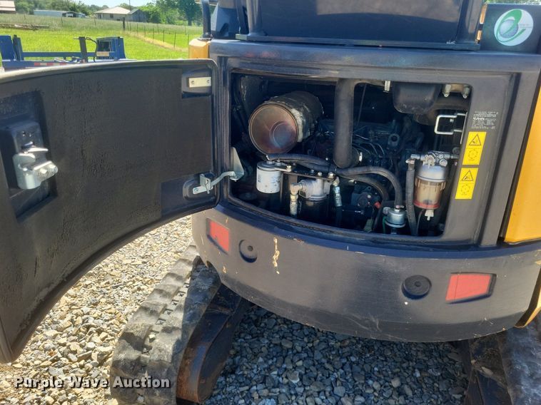 image for item DR4777 2020 Kato 25V4-F mini excavator