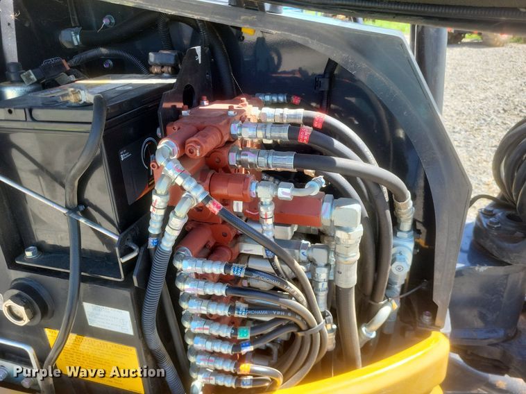 image for item DR4777 2020 Kato 25V4-F mini excavator