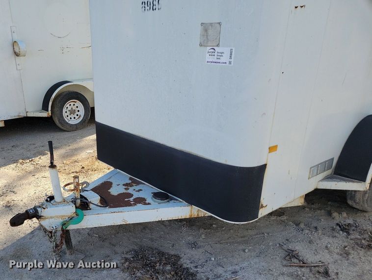 image for item DR8023 2001 W-W enclosed cargo trailer